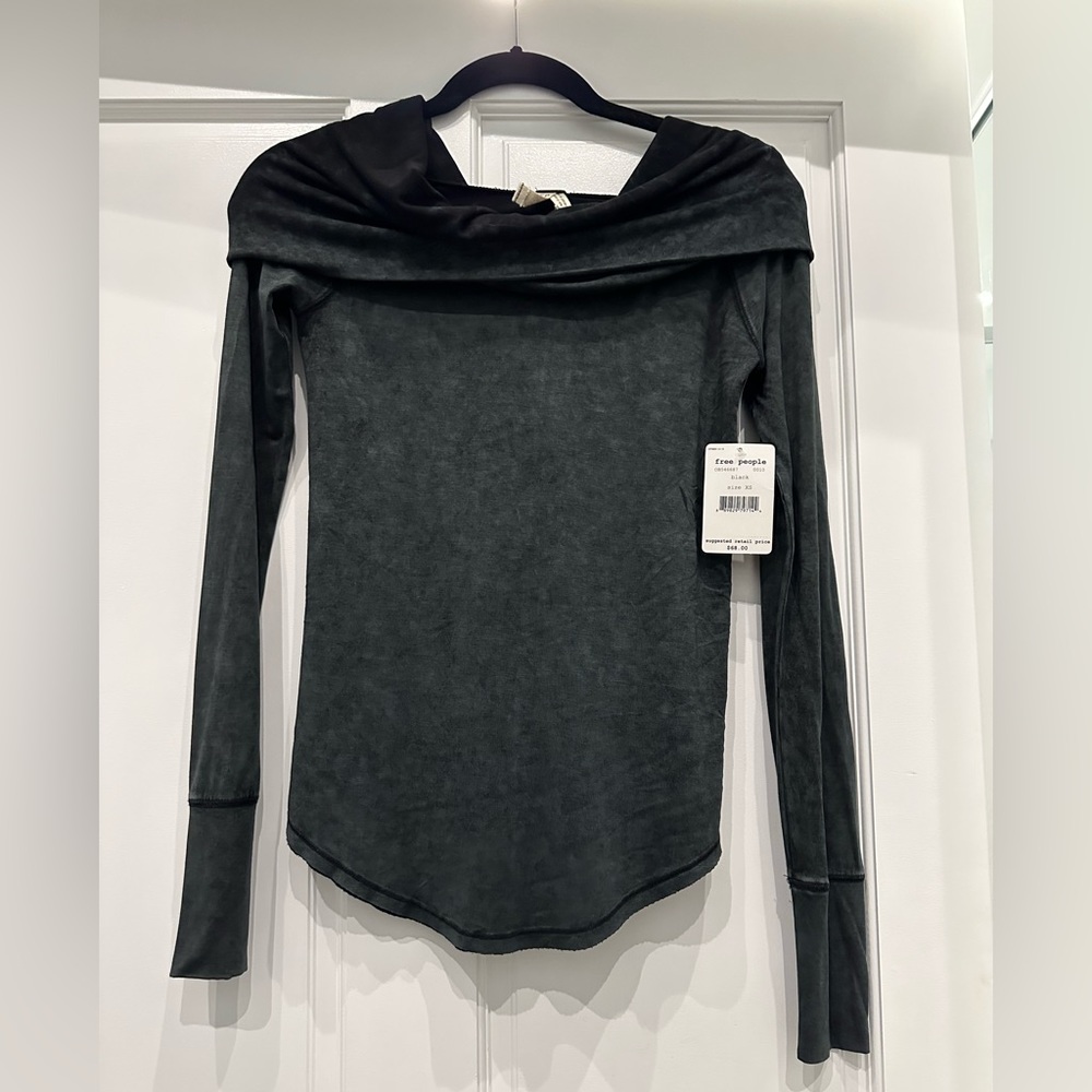 Super soft long sleeved We the Free t-shirt